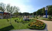 Park miniatur latarni morskich w Niechorzu.jpg